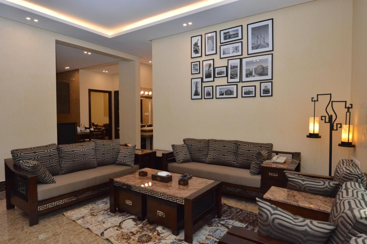 Arto Hotel